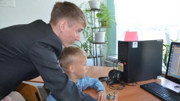 Сельская школа Днепропетровщины первой в Украине внедряет дистанционные уроки программирования