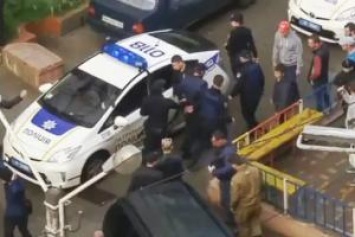 В Одессе поймали участников массовой драки, травмирован полицейский - видео