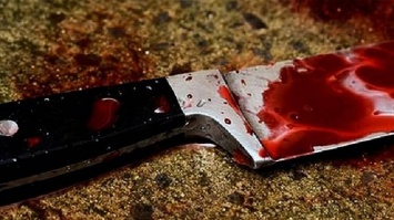 ЧП в Харькове: парень на спор ударил друга ножом в живот