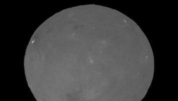 Зонд Dawn снял на видео сияющую Цереру, подсвеченную Солнцем