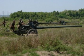 В Донецке на Трудовские боевики перебросили противотанковые орудия «Рапира»