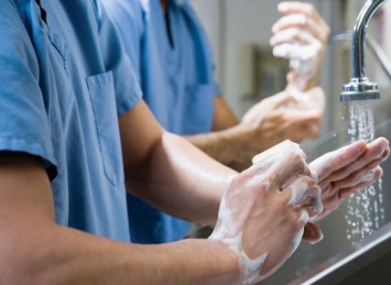 Власти Днепра системно занялись инфекционной безопасностью в больницах