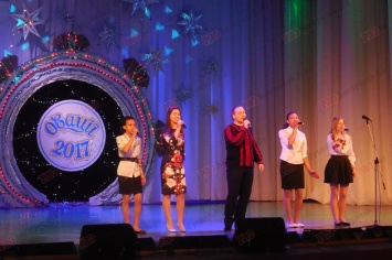 В бердянской гимназии «Созвездие» отметили талантливых учеников
