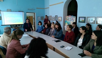 Учить историю по-новому: учителям истории рассказали о событиях Украинской революции в Бердянске