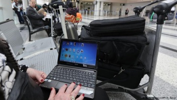 ЕС и США отложили переговоры о запрете ноутбуков на авиарейсах