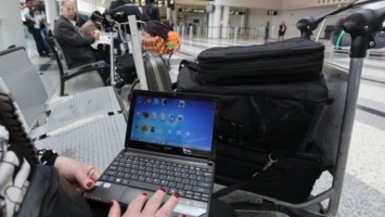 США и ЕС пришли к единому мнению о запрете провоза электроники в ручной клади