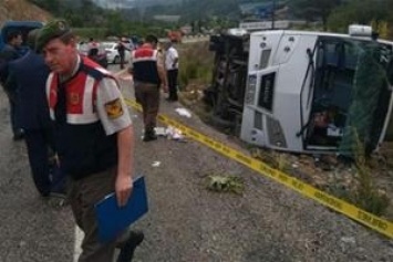 ДТП с украинцами в Турции: опрокинулся автобус, много пострадавших