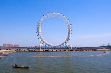 В Китае установили первое в мире колесо обозрения без спиц