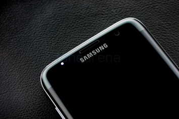 Samsung намекает на двойную камеру в Galaxy S8