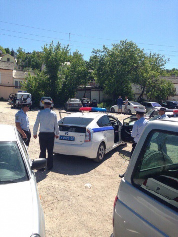 В оккупированном Крыму водителей за крымскотатарские флаги хотят оштрафовать (ФОТО)