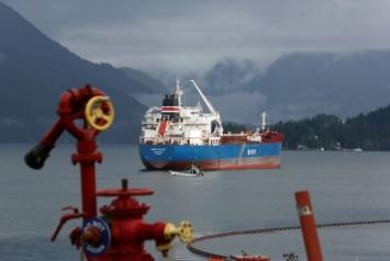 Из-за любви к природе. Канада ввела мораторий на нефтеналивные танкеры