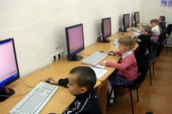 В детсадах Чернигова появятся новые компьютеры из Киева
