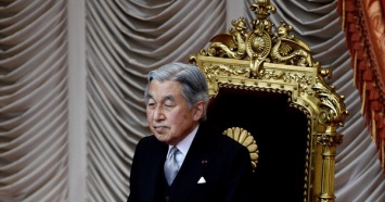 В Японии подготовили законопроект об отречении императора Акихито