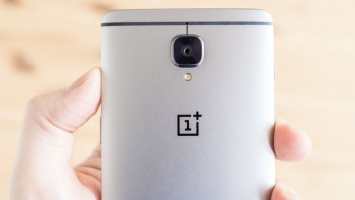OnePlus 5 ли на новых фото - без 3,5-миллиметрового джека, но со стереодинамиками?