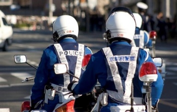 В Японии мужчина с ножом и битой напал на прохожих