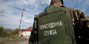 Разборки: машины дельцов заблокировали украинских пограничников