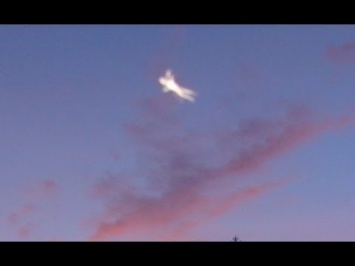 В Мельбурне камера наблюдения зафиксировала НЛО с крыльями