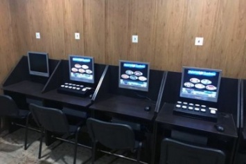 В Мерефе полиция "накрыла" работу подпольной игротеки, выдаваемой за кафе (ФОТО)