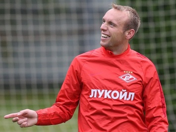 Денис Глушаков назван лучшим футболистом сезона