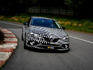 Renault покажет новый Megane RS в конце недели