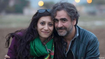 Жена журналиста Юджела: Я горжусь своим мужем
