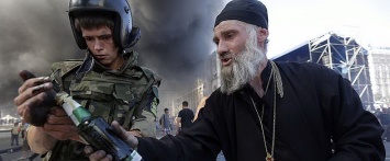 Униаты требуют переименовать УПЦ в Русскую православную церковь и отобрать "украинские святыни"