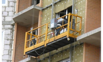 В Москве с высоты 8 этажа сорвалась люлька с рабочими