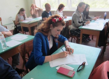 В Северодонецке госслужащие прошли аттестацию на знание украинского языка