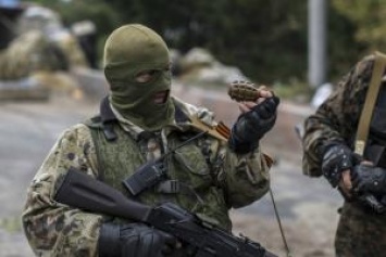 Боевики "ДНР" стащили из-под носа командования боеприпасы и топливо