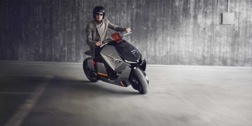 BMW показала, как будет выглядеть концептуальный городской мотоцикл будущего