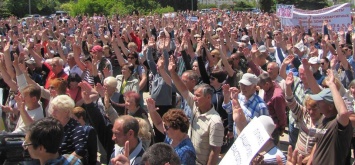 Севастополь выходит на протест. "Ситуация может взорваться к осени", - Колесниченко