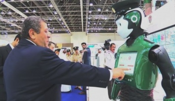 Дубаи запустили первого в мире Робокопа для патрулирования улиц