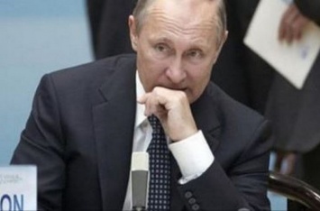 Как «очкует» Путин: схема параноидального перелета к Макрону