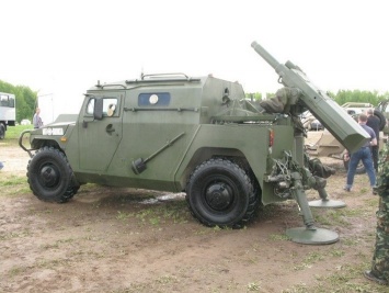 В сети опубликованы снимки бронемашины «Тигр-М» со 120-мм минометом