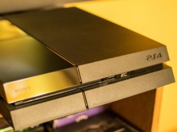 Sony может выпустить золотую PlayStation 4