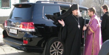 "Бог не фраер": орловского губернатора возмутил интерес журналистов к дорогой машине епископа
