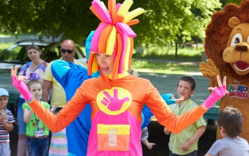В Павлограде стартовали субботние детские игровые программы