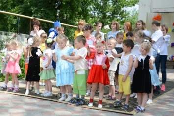 Юрий Солод поздравил детей Славянска с Днем защиты детей