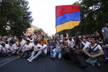 Армения: Новый «электромайдан» полиция разогнала за 15 минут