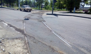 В Луганске "власти" демонтируют трамвайные рельсы. Опубликованы фото