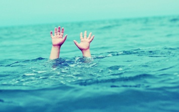На Херсонщине открыт счет гибели купальщиков на приморских пляжах