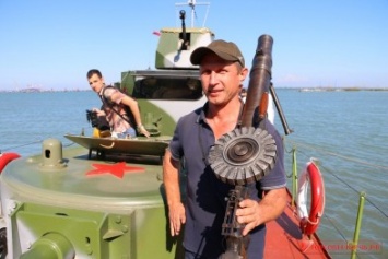 В Крым прибыл единственный в мире музей-бронекатер (ФОТО)