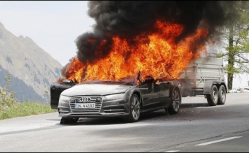 2019 Audi A7 загорелся во время тестов