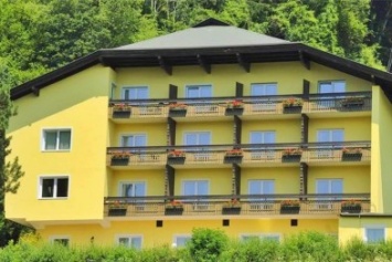 Гостиница в Австрии и частные дома: как распорядился деньгами бывший директор «Мариупольтеплосети» (ФОТО, ДОКУМЕНТЫ)