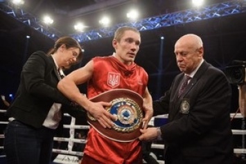 Украинский боксер Малиновский добыл победу в Венгрии