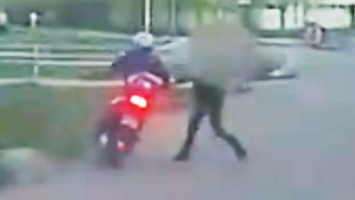 Прохожая помогла полиции догнать мотоциклиста