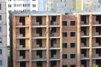 Мальчик, который упал с 7-го этажа одесской стройки, вышел из комы (ФОТО)