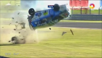 Серьезная авария на этапе Fiat Punto Abarth Competizione 2017 в Аргентине. ВИДЕО