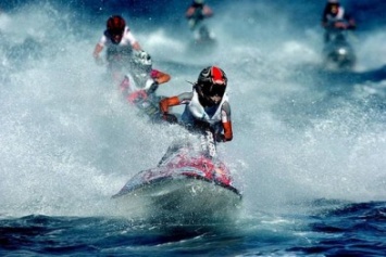 В Севастополе стартовал чемпионат Вооруженных Сил РФ по водно-моторному спорту