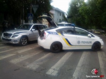 Второй раз за неделю: патрульный Prius попадает в ДТП в центре Николаева